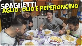 Spaghetti AGLIO,OLIO E PEPERONCINO ALLE 4:00 DI NOTTE! [Troppe Risate]