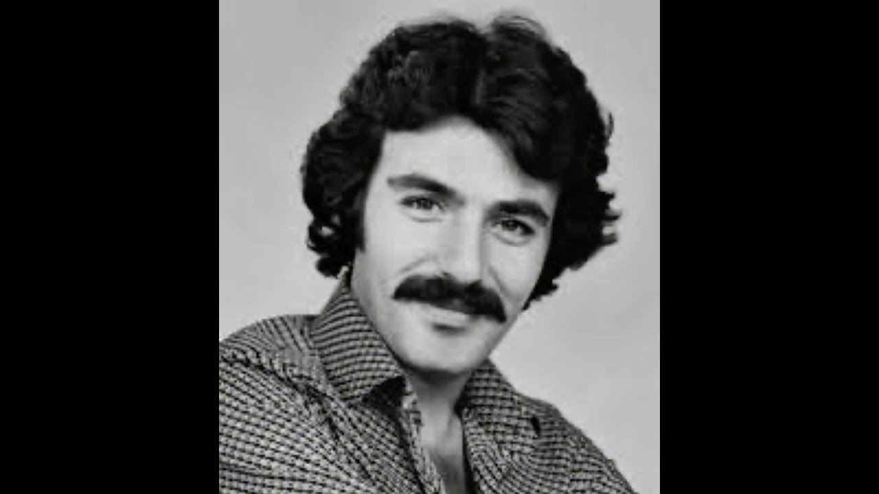 Ferdi Tayfur ~ İçim yanar 🥀🥀