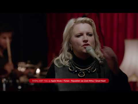 Johnny Clegg en Karen Zoid sing 'Great Heart'