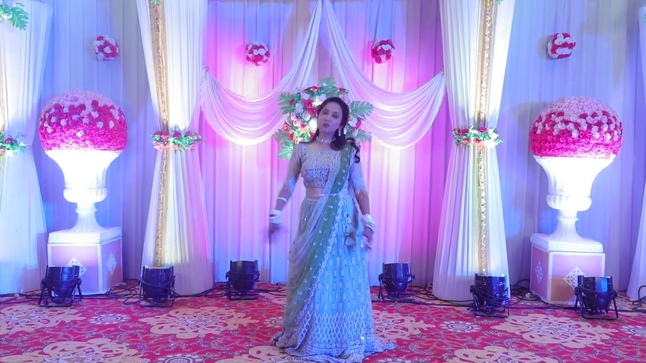 Aai Vina Mala Karmat Nahi... Bride dance for mother.. #sangeetdanceperformance