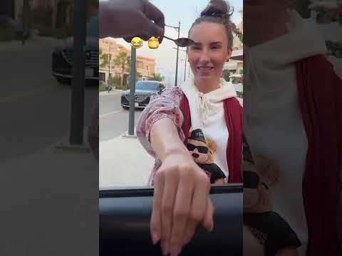 ام خلف جابت اخوها من بريطانيا