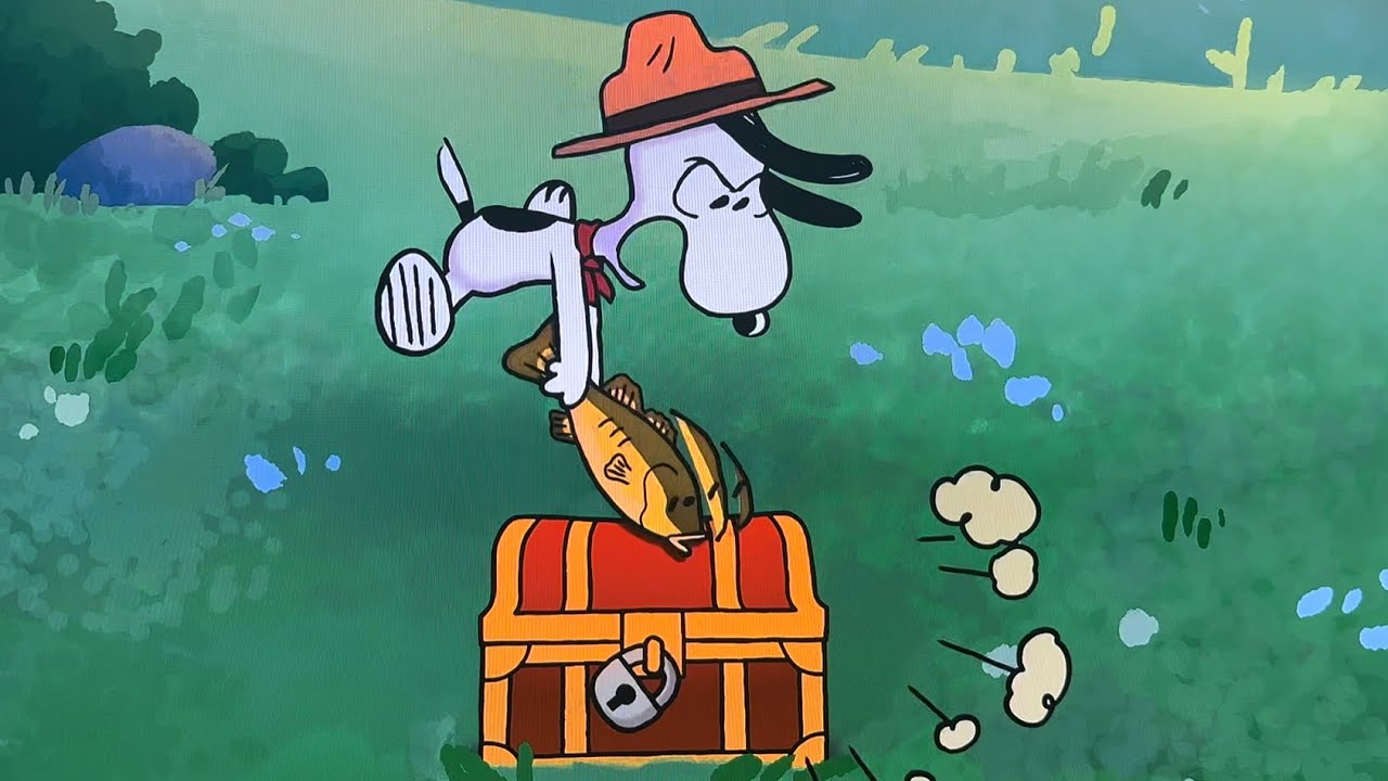 Snoopy Opening Treasure Chest