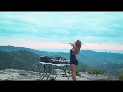 Juicy M - Live DJ mix from Siurana, Spain