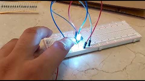 IM Práctica 2: Sensor de Luz con Fotorresistencia y Divisor de Voltaje