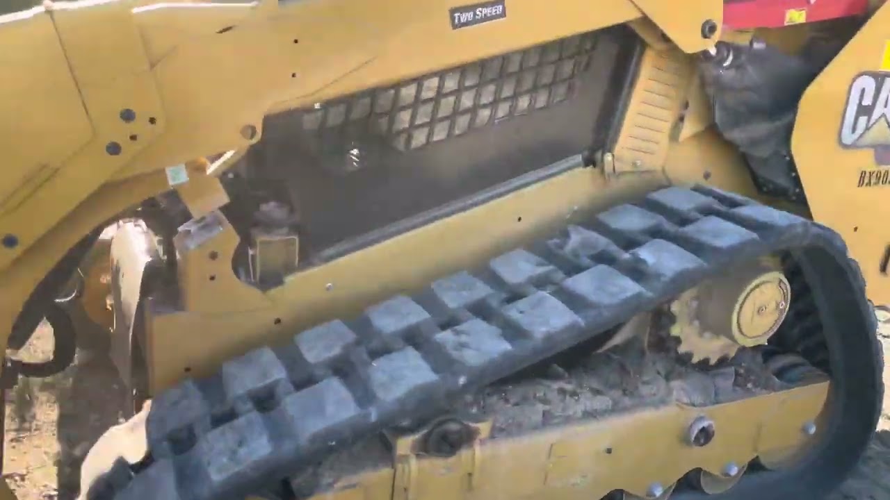 CAT299D3 Track Noise 1