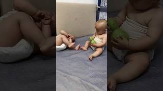 The last look at each other, a smile and let go of grudges #funny #cutebaby #cutepet