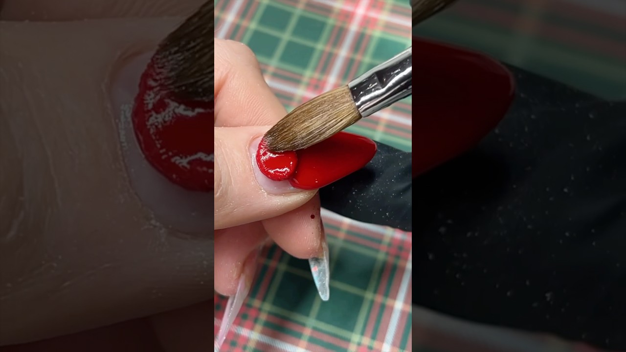 Doing my own Christmas nails 