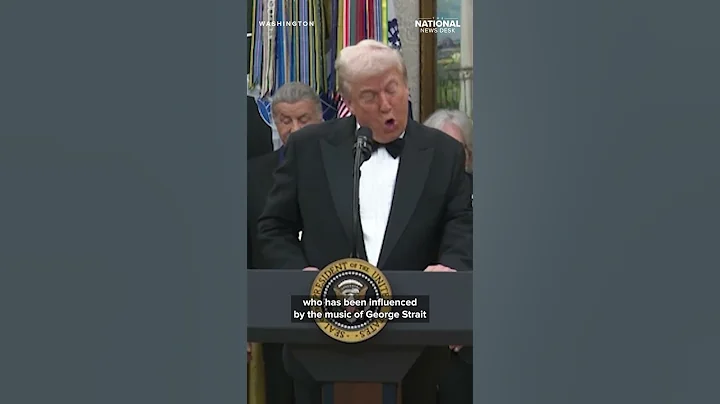 Trump presents medals to Kennedy Center Honorees