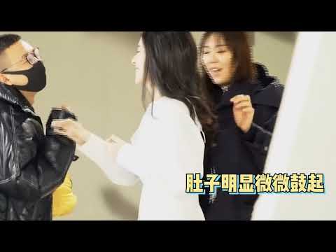 华晨宇未婚生女，张碧晨孕期状态曝光：脸部婴儿肥，时刻盖着肚子 今日必吃的瓜   华晨宇张碧晨最新动态。