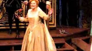 Brenda Harris sings Alice Ford in 'Falstaff'