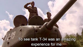 実物のT-34、軍用車が往来！少年の目線で戦車を解説／映画『異端の鳥』メイキング映像