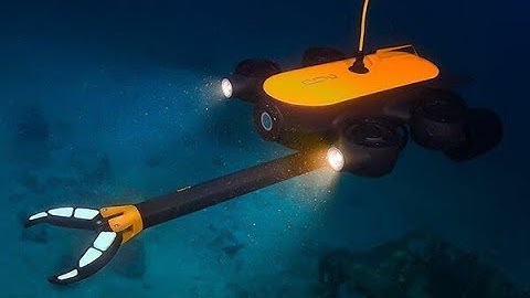 Underwater Drone with 4K UHD Camera RC ROV Robot with Claw Real-time Steaming for Fishing Diving