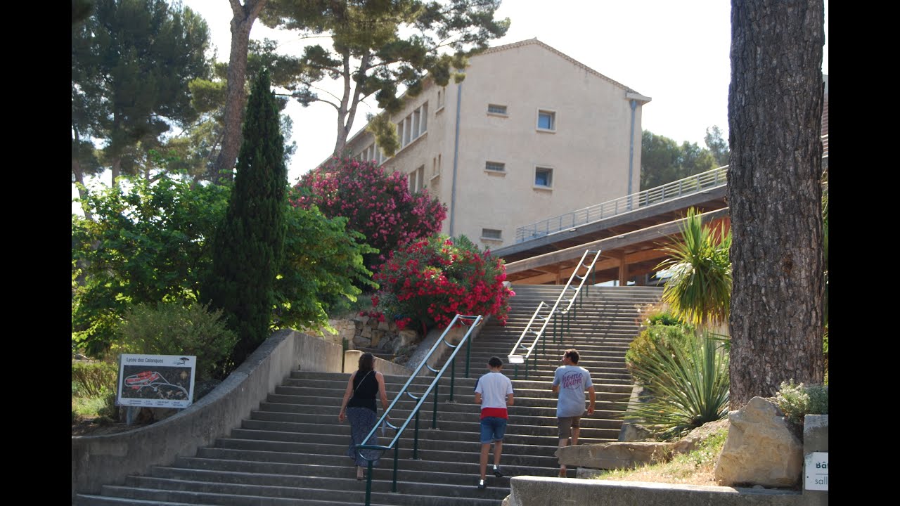 PRÉSENTATION DU LYCÉE DES CALANQUES