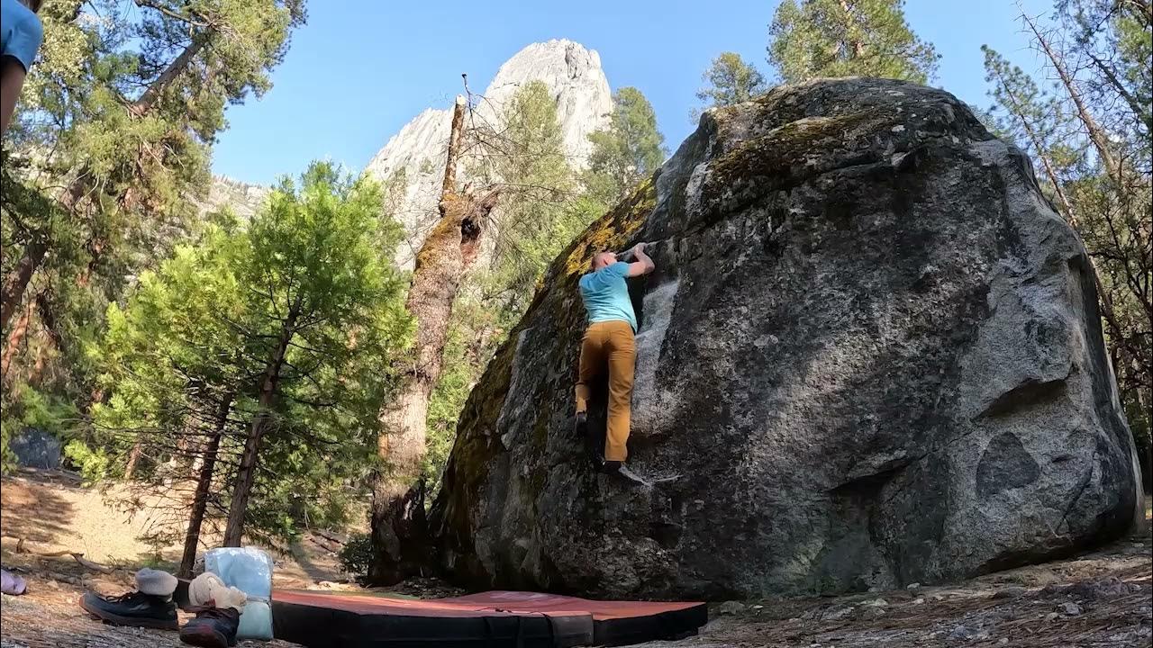 Yosemite Bouldering Sentinel Area, Middle Little Boulder, Mr. Pink Eyes (V0) YouTube