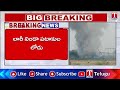Cracker Lorry Catches Fire After Hitting Electric Wire ⚡ Near Penjerla, Kothuru | T News