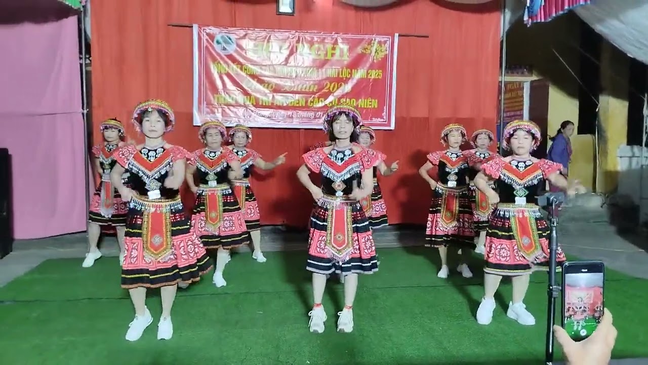 CLB dân vũ xóm 11