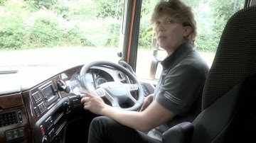 DAF Trucks UK | XF Driver Training Videos | 8a XF Column Stalks