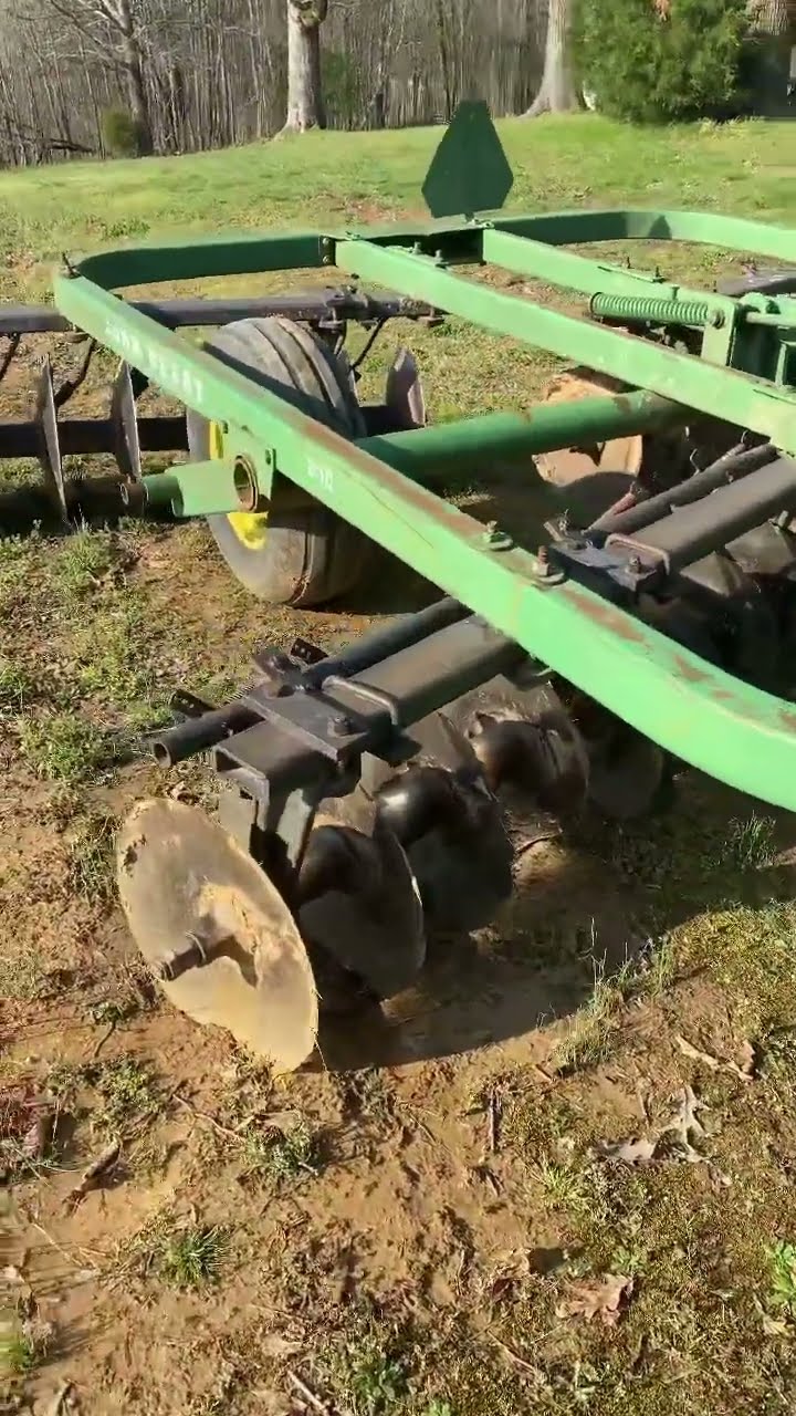 1/64 TG8300B TerraGator with AirMax Precision System by