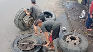 BORONGAN GANTI BAN TUBELESS BUS