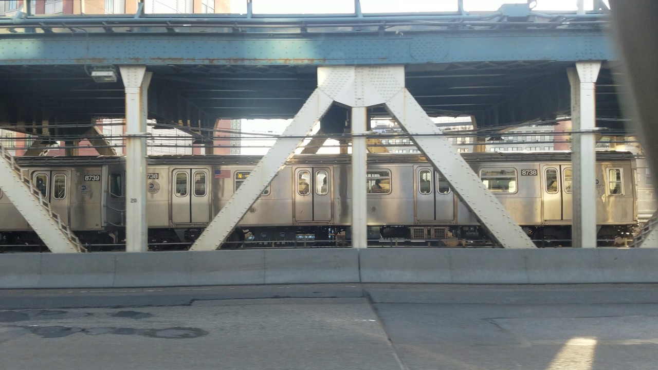 IND 6th Avenue Line: R68 D Train Racing R160B Alstom N Train on ...