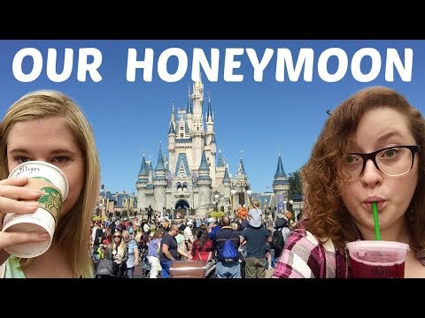 the happiest place on earth traducir OUR HONEYMOON - Disney World, Harry Potter, and the Florida humidity!