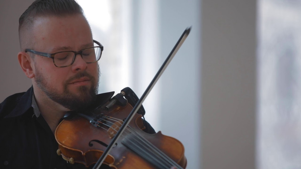 Keep Up (live) - The New Customs