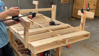 Space Saving Idea For Your Home From Wooden Pallets// Backup Folding Bed When Your House Has Guests