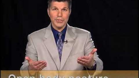 How to Use Body Language to Improve Your Presentation   Online videos for busy business professionals   BNET Video