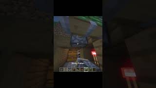 HIDDEN DOOR IN MINECRAFT #minecraft #minecraftshorts #gaming #minecraftautomation