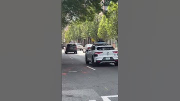 Waymo & Delivery #Robots in Midtown #Atlanta - future is already here #waymo #deliveryrobots #AI
