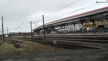 class 91 does 2 tone out of York