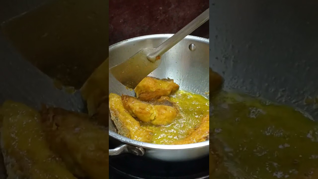 # আলু বিন স টমেটো ও ধনেপাতা দিয়ে কাঁটা কাতলা মাছের ঝোল রান্নার পদ্ধতি। Katla  fish  cooking recipe