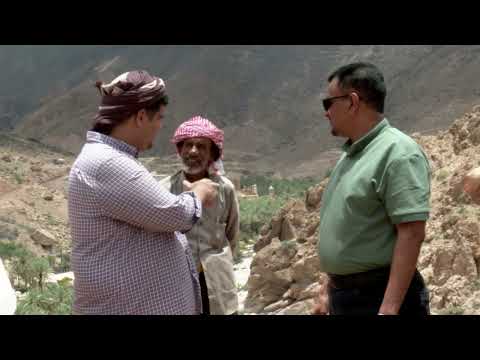 أمين عام محلي حضرموت يطلع على أعمال الشق والتمهيد بطريق وادي شخاوي ويتفقد أضرار الطرقات