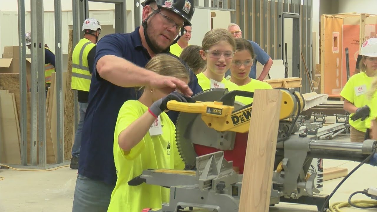 "She Builds Wisconsin" Summer Camp for Middle School Girls