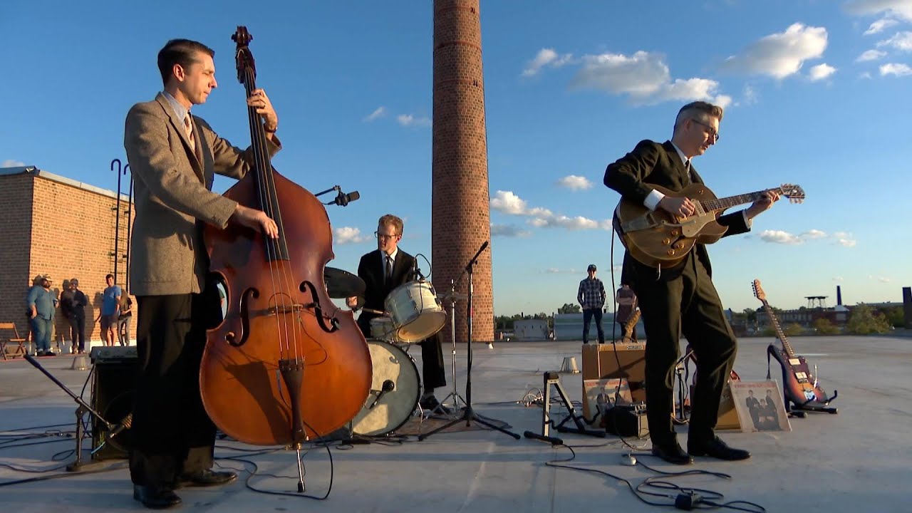 Chicago Guitar Virtuoso Takes on the Beatles — Jay's Chicago