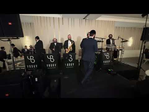 Yanky Briskman on keys & Eli Marcus & Hit Second Dance