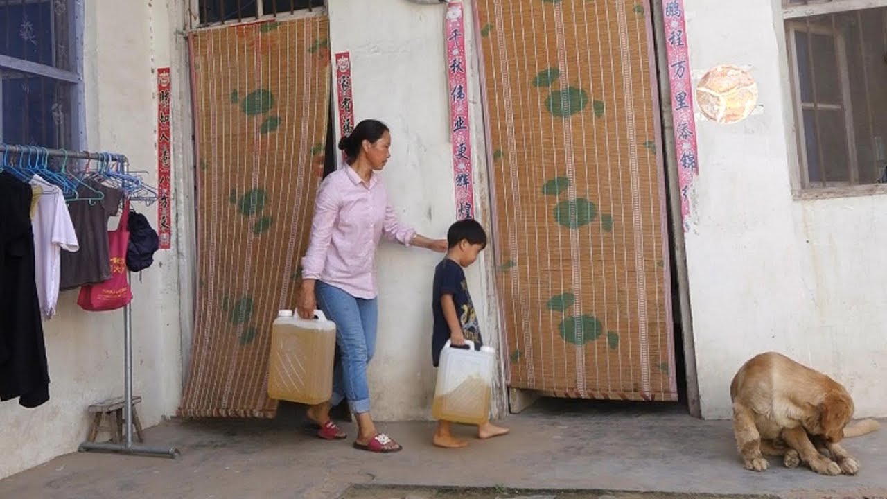 为接爸妈来家住，泥土的清香翻箱倒柜一上午，这些举动看了很暖心 【泥土的清香】 - YouTube