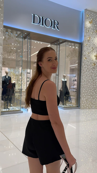 My very first Dior bag 🖤  #dior #ladydior #momiamarichman