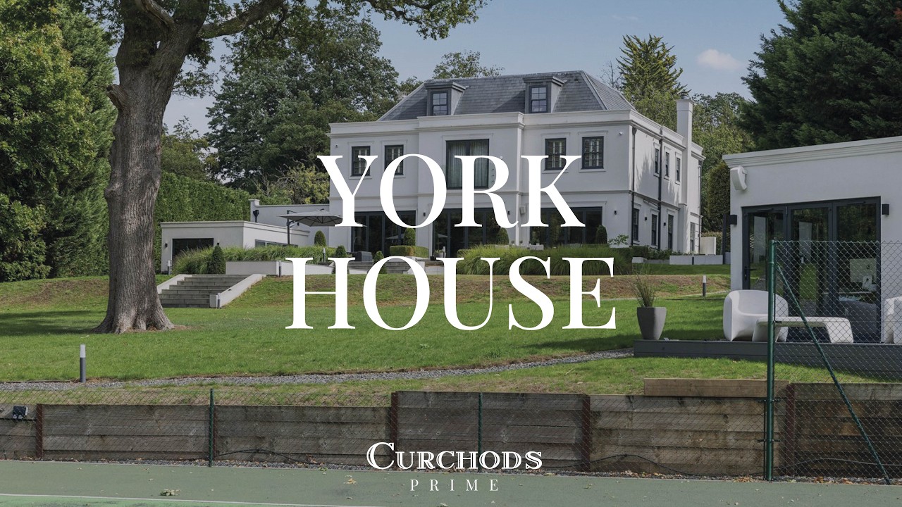 Дом стоимостью 3,5 миллиона фунтов стерлингов, в котором есть всё: тренажерный зал, спа, теннисны...