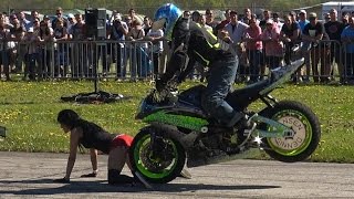 Sexy Girl Bike Stunt Show - German Racewars 2016