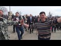 Президентът Румен Радев участва в ритуал по зарязване на лозата в Ивайловград