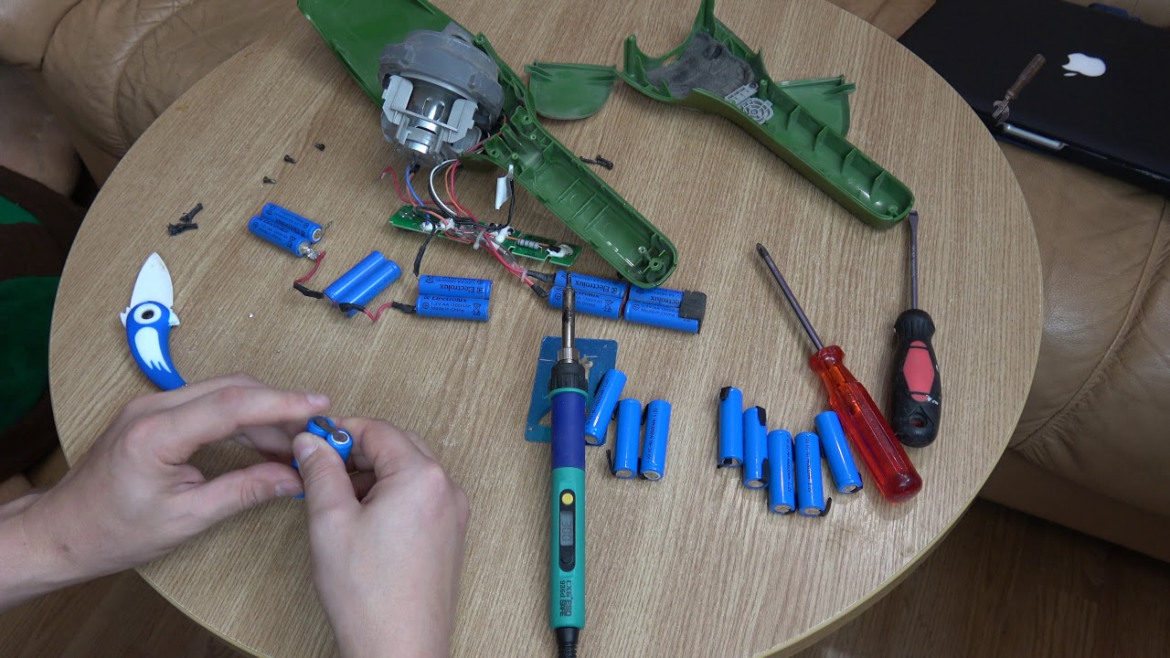 How to replace battery on Electrolux ZB2934 YouTube