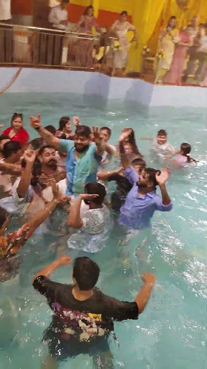 ek kunwara FIR Gaya mara#trending#dj #partymusic #pool party#haldi ceremony