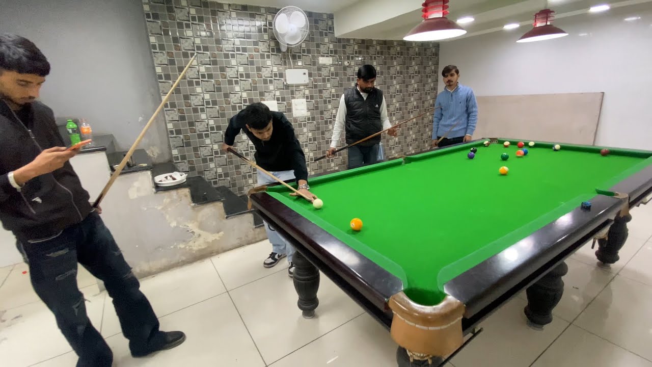 Aaj collage ke bad snooker club 🎱 gaye 