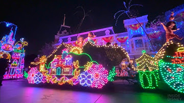 FINAL PERFORMANCE Main Street Electrical Parade 2022 at Disneyland - Last Show of the Season