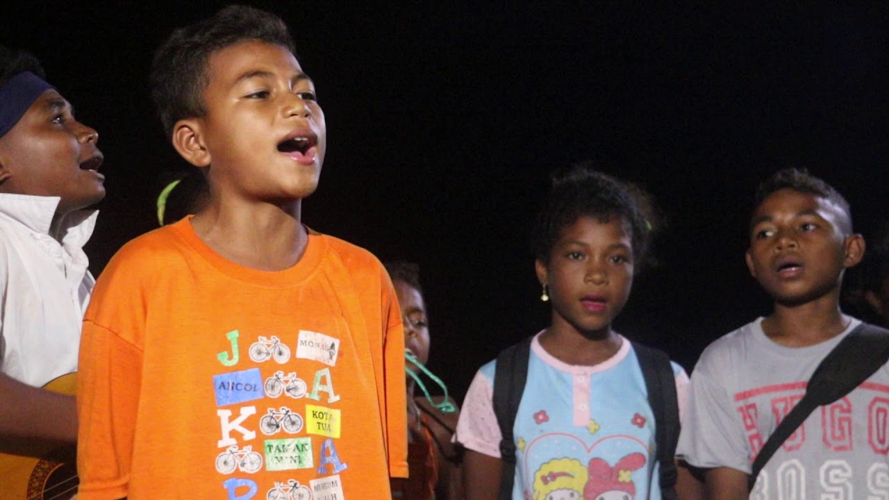 Lagu untuk menyambut kedatangan Bupati Kabupaten Raja ampat..