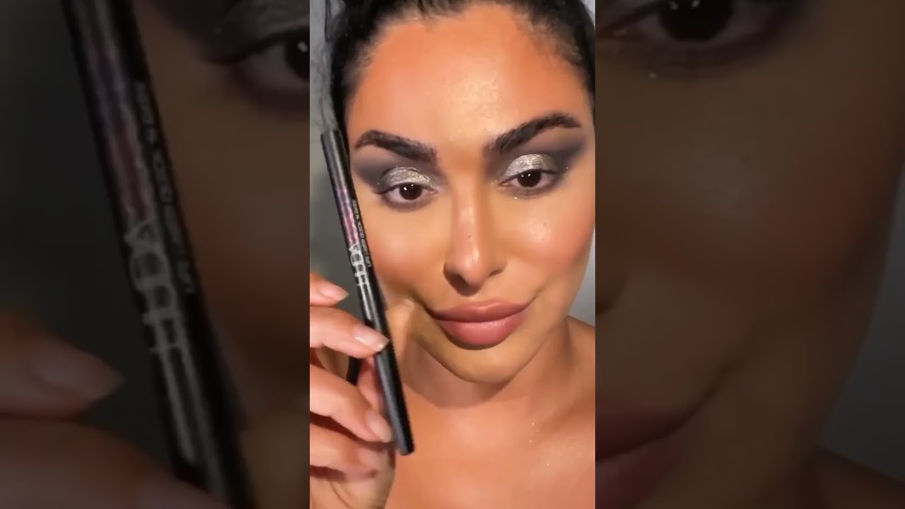 🖤Hudabeauty Wild obsession & Matte Basics Melted Shadow In White🖤 Smokey Glam Look 🥰