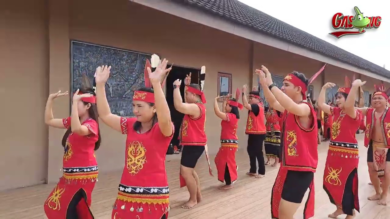 Pelatihan Landak : pasangan 10 (budaya Dayak - Kalbar)