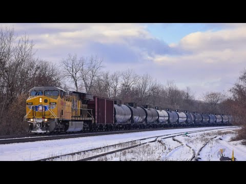 UP AC6000CW Leads B761!