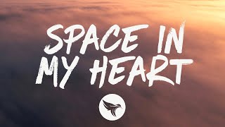 Enrique Iglesias & Miranda Lambert - Space in My Heart (Lyrics) Resimi